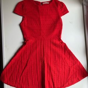 Alice + Olivia cap sleeve dress